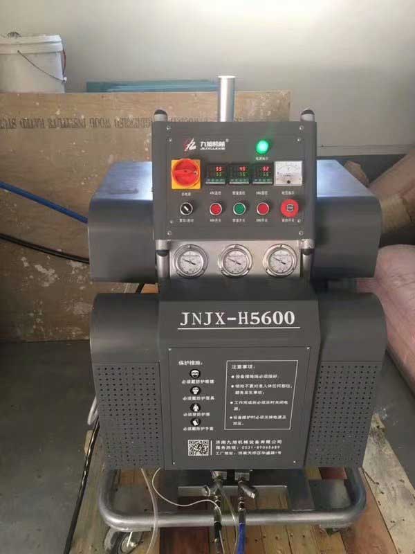 JNJX-H5600（液壓）系列影視道具噴涂聚脲設備